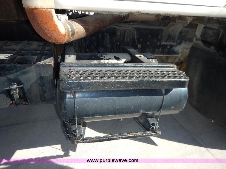 image for item L3501 1979 International F2554 flatbed truck