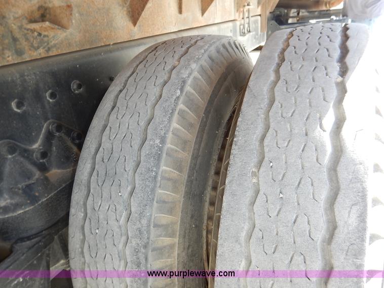 image for item L3501 1979 International F2554 flatbed truck