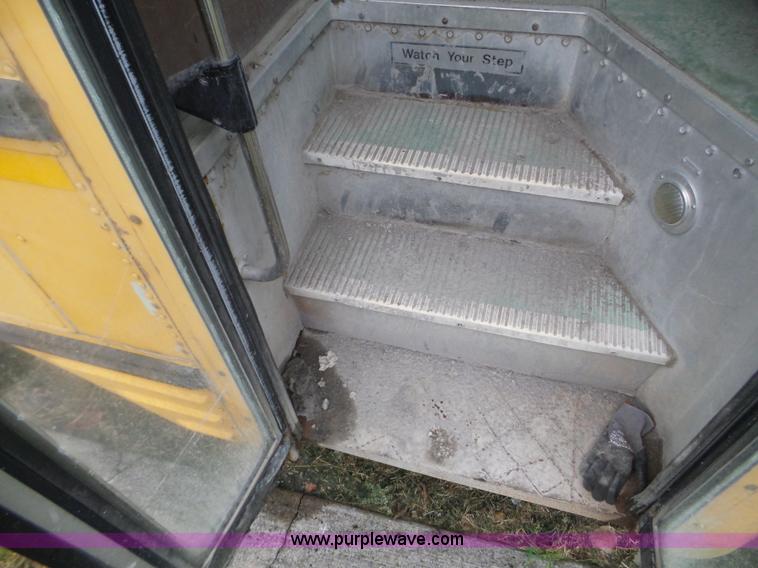 image for item L5081 1998 International 3800 Blue Bird school bus