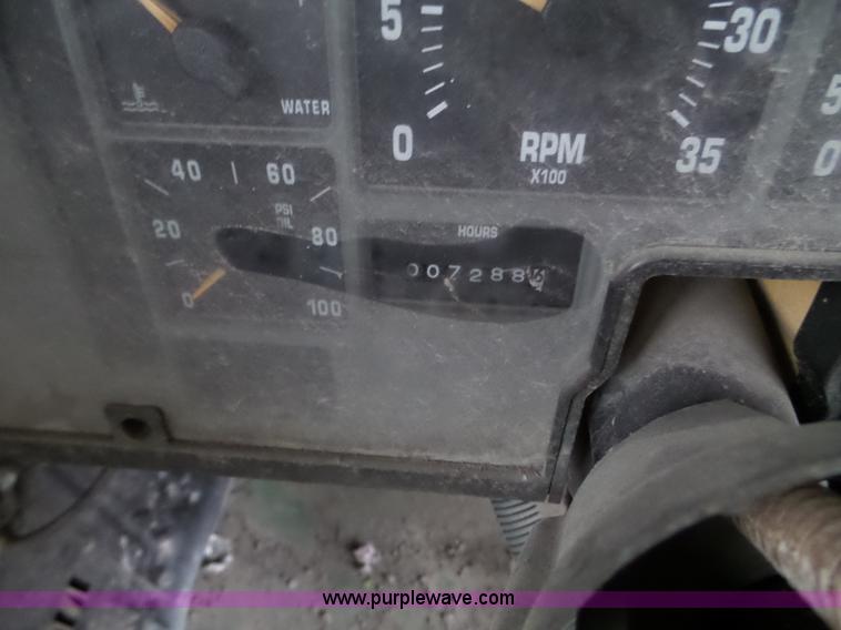 image for item L5081 1998 International 3800 Blue Bird school bus