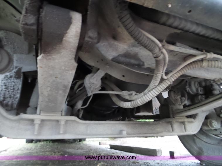 image for item L5081 1998 International 3800 Blue Bird school bus