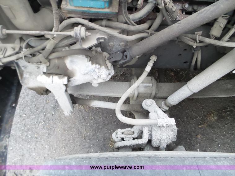 image for item L5081 1998 International 3800 Blue Bird school bus