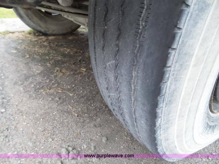 image for item L5081 1998 International 3800 Blue Bird school bus