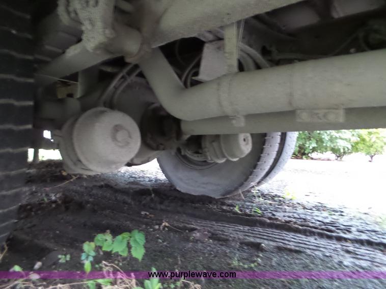 image for item L5081 1998 International 3800 Blue Bird school bus