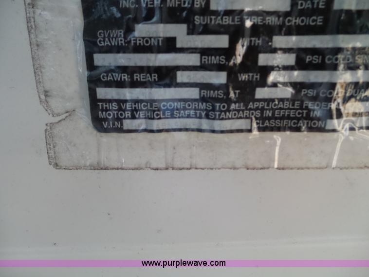 image for item L5081 1998 International 3800 Blue Bird school bus