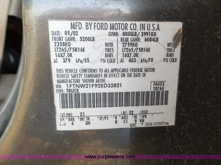 image for item L5112 2002 Ford F250 Super Duty Crew Cab pickup truck