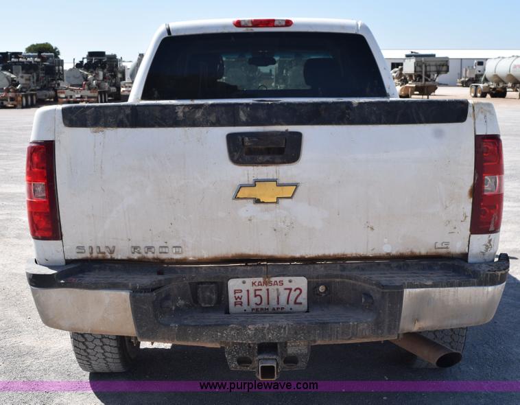 image for item L5976 2012 Chevrolet Silverado 2500HD Crew Cab pickup truck