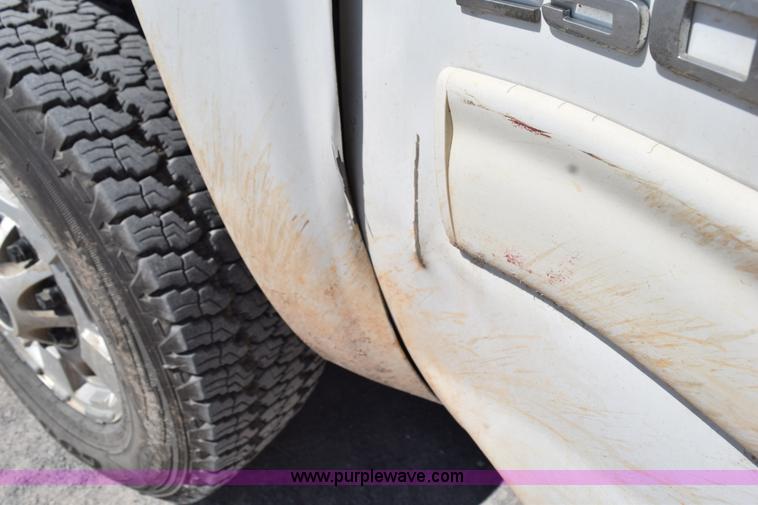 image for item L5976 2012 Chevrolet Silverado 2500HD Crew Cab pickup truck