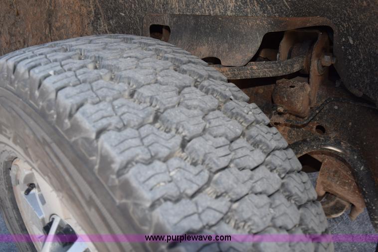 image for item L5976 2012 Chevrolet Silverado 2500HD Crew Cab pickup truck