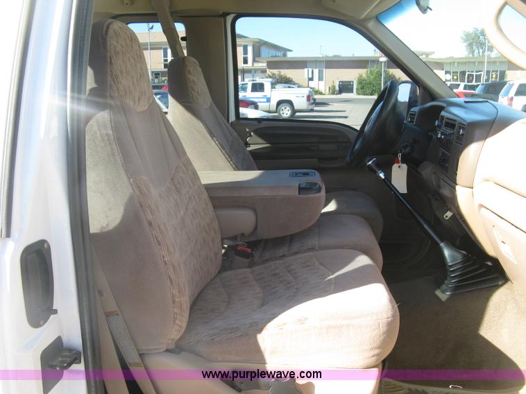 image for item L6419 1999 Ford F350 Super Duty XLT SuperCab pickup truck