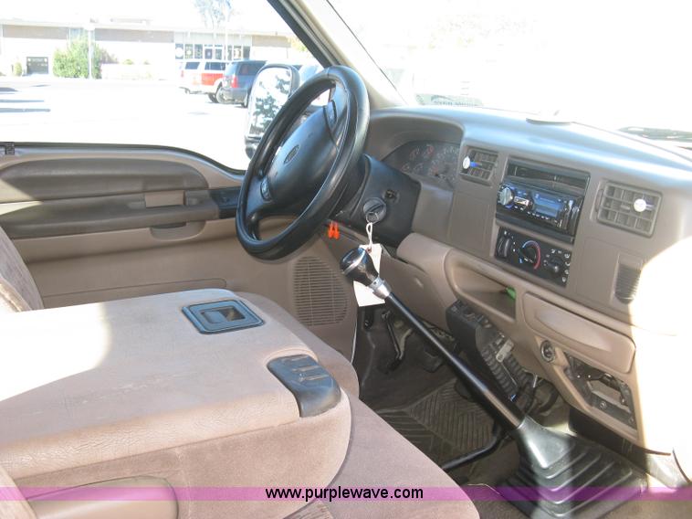 image for item L6419 1999 Ford F350 Super Duty XLT SuperCab pickup truck