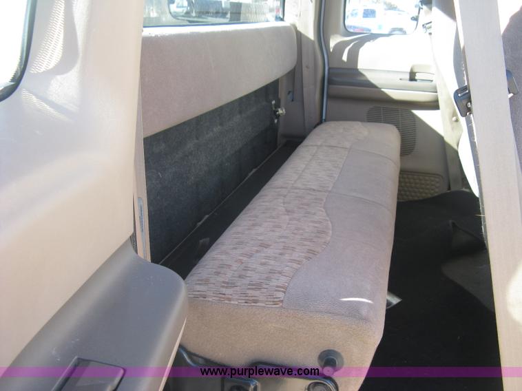 image for item L6419 1999 Ford F350 Super Duty XLT SuperCab pickup truck