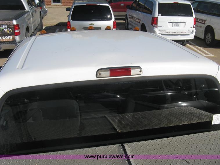 image for item L6419 1999 Ford F350 Super Duty XLT SuperCab pickup truck