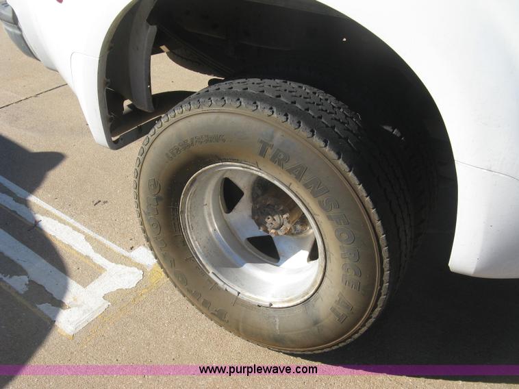 image for item L6419 1999 Ford F350 Super Duty XLT SuperCab pickup truck