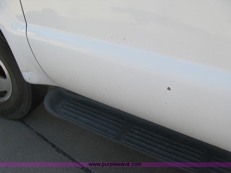 image for item L6419 1999 Ford F350 Super Duty XLT SuperCab pickup truck