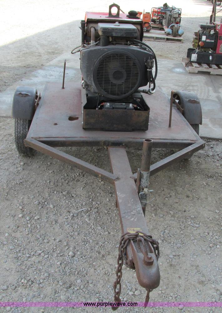 image for item R9475 Lincoln Weldon Power G8000 welder/generator