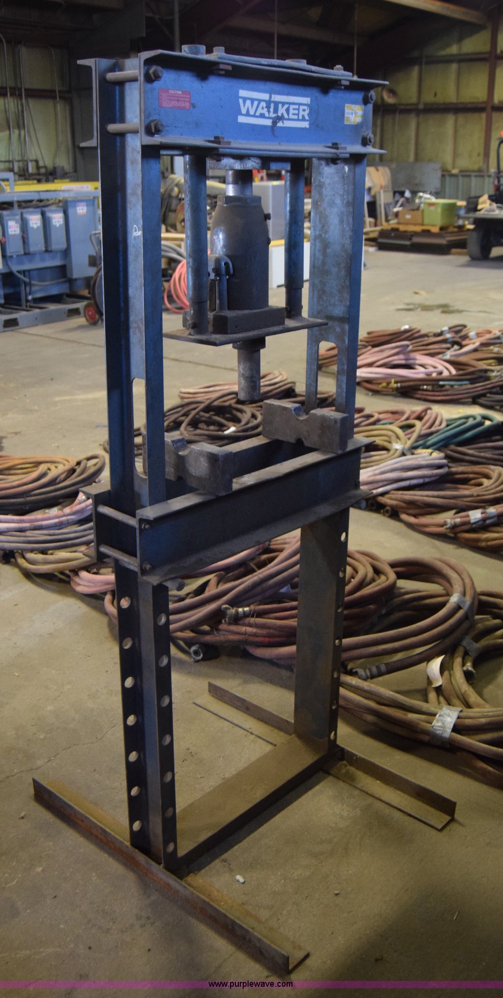 Walker 93618 hydraulic press in Hutchinson, KS Item BL9951 sold