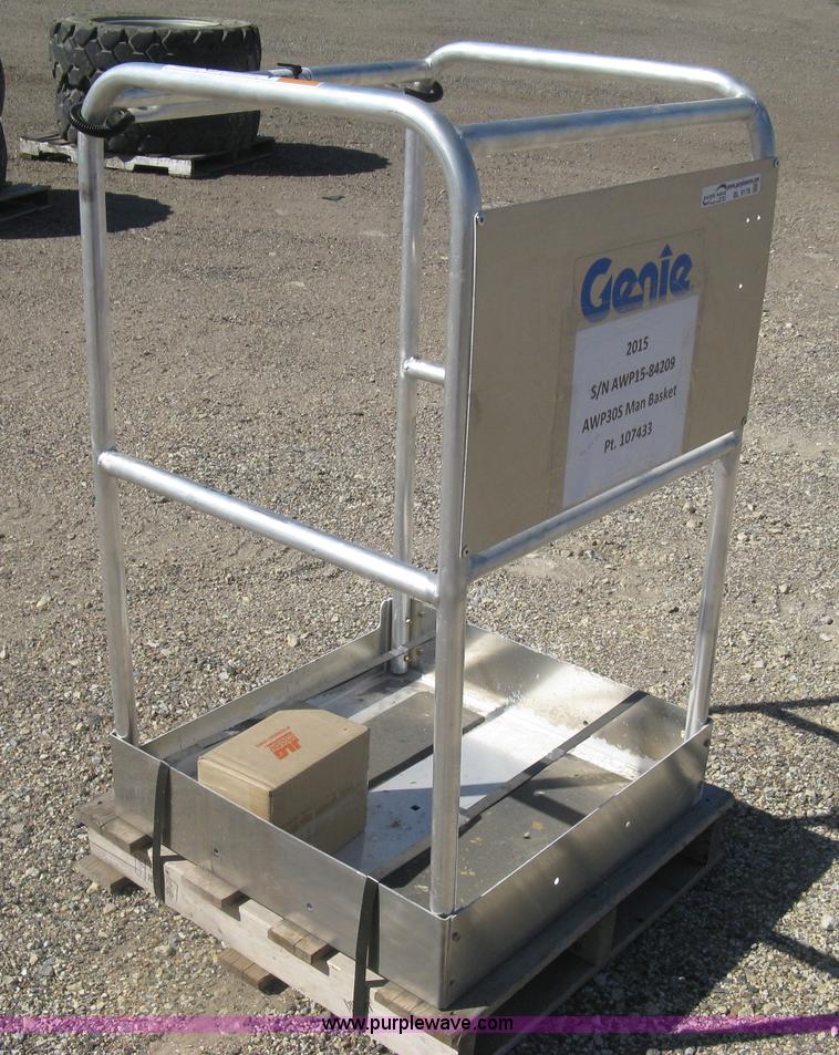 image for item BL9178 2015 Genie AWP30S man basket