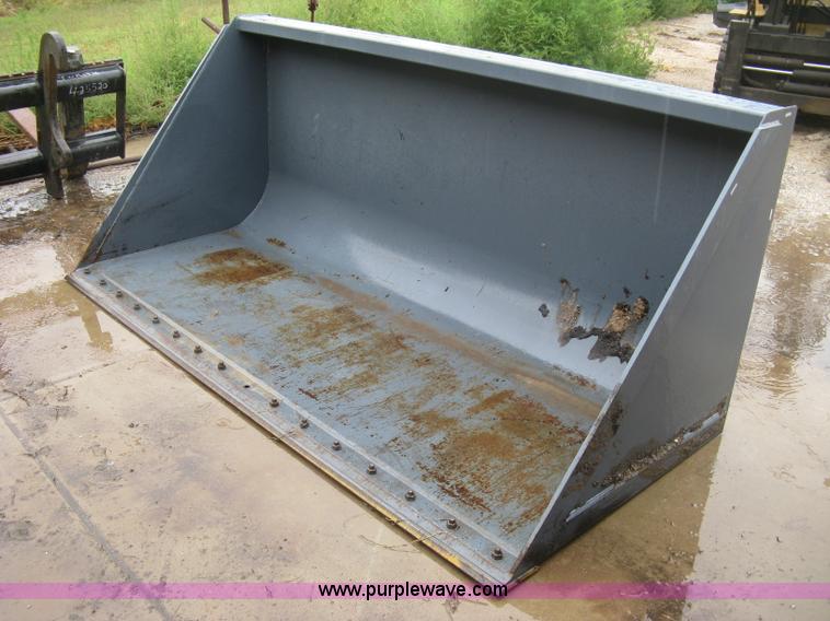 image for item BL9190 Arrow loader bucket