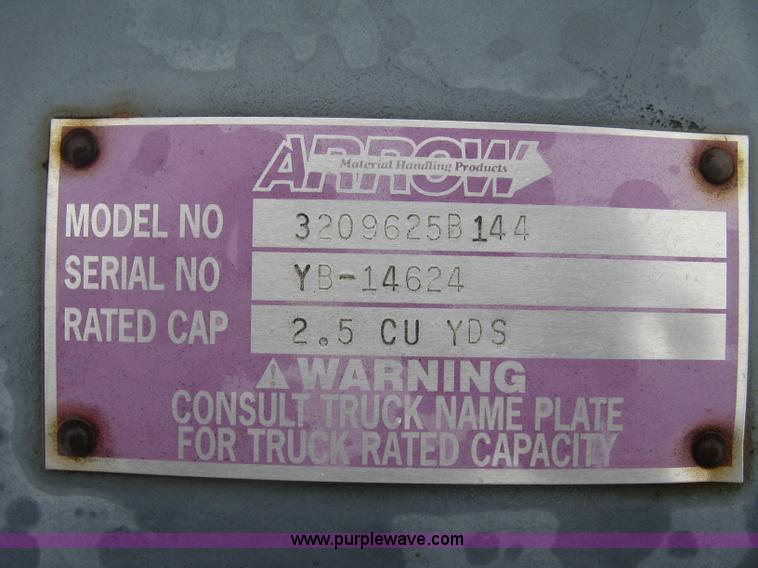 image for item BL9190 Arrow loader bucket