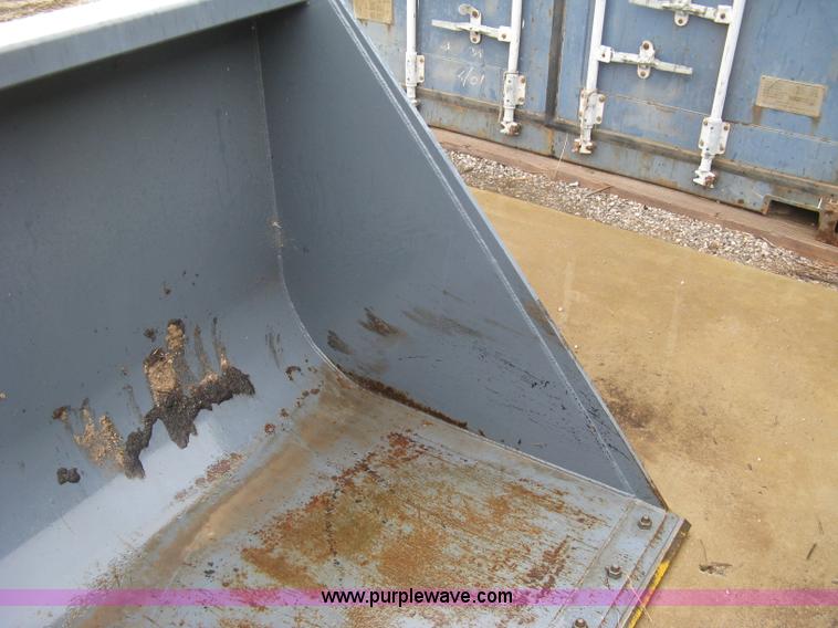 image for item BL9190 Arrow loader bucket