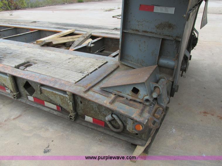 image for item BS9953 1991 Pratt DD/442T lowboy equipment trailer