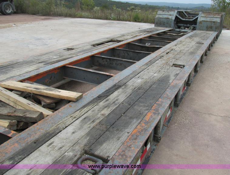 image for item BS9953 1991 Pratt DD/442T lowboy equipment trailer