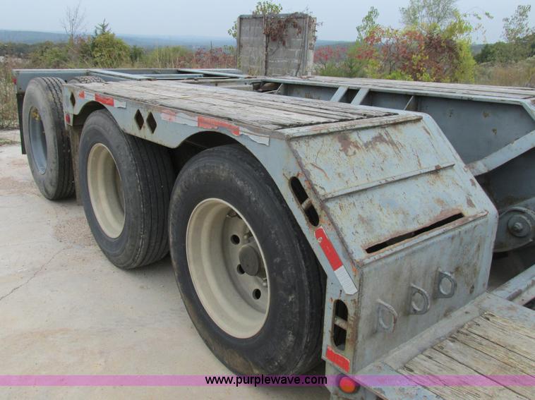 image for item BS9953 1991 Pratt DD/442T lowboy equipment trailer