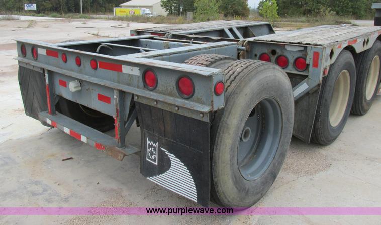 image for item BS9953 1991 Pratt DD/442T lowboy equipment trailer