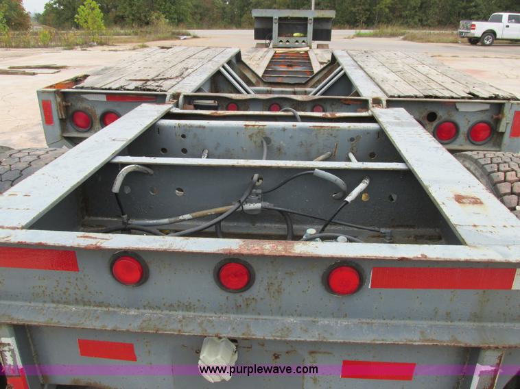 image for item BS9953 1991 Pratt DD/442T lowboy equipment trailer
