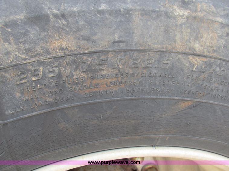 image for item BS9953 1991 Pratt DD/442T lowboy equipment trailer