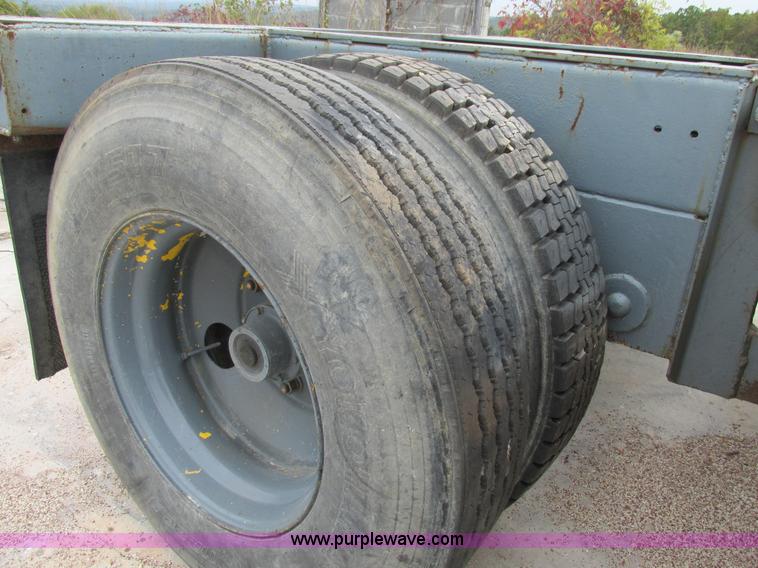 image for item BS9953 1991 Pratt DD/442T lowboy equipment trailer