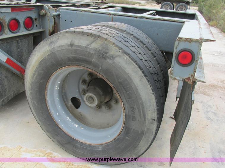 image for item BS9953 1991 Pratt DD/442T lowboy equipment trailer