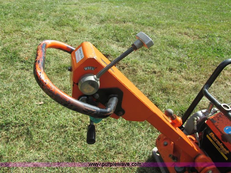 image for item BS9988 Mikasa vibratory plate compactor