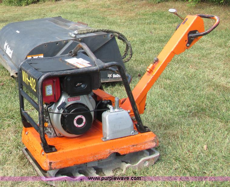 image for item BS9988 Mikasa vibratory plate compactor