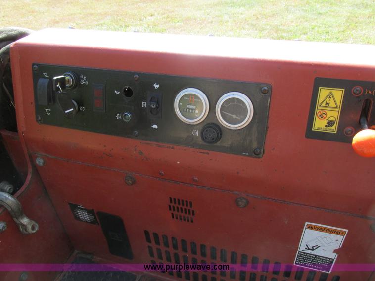 image for item BS9990 2004 Ditch Witch XT850 tool carrier