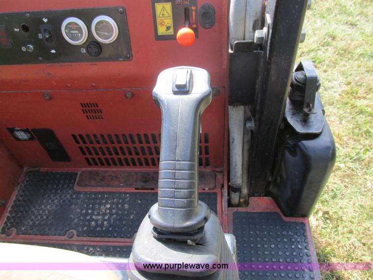 image for item BS9990 2004 Ditch Witch XT850 tool carrier