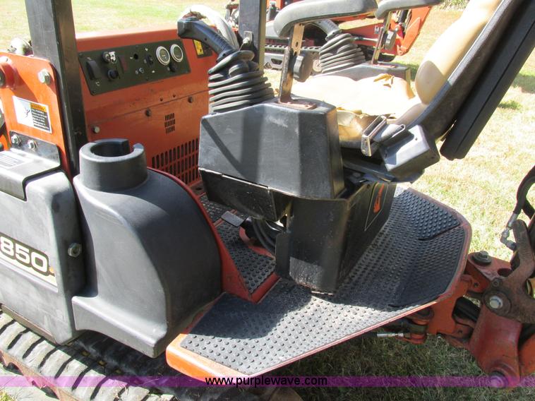 image for item BS9990 2004 Ditch Witch XT850 tool carrier