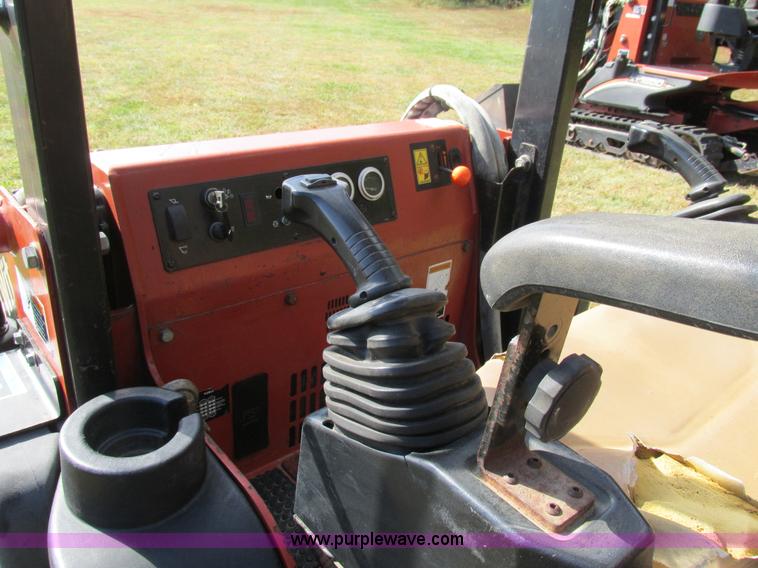 image for item BS9990 2004 Ditch Witch XT850 tool carrier