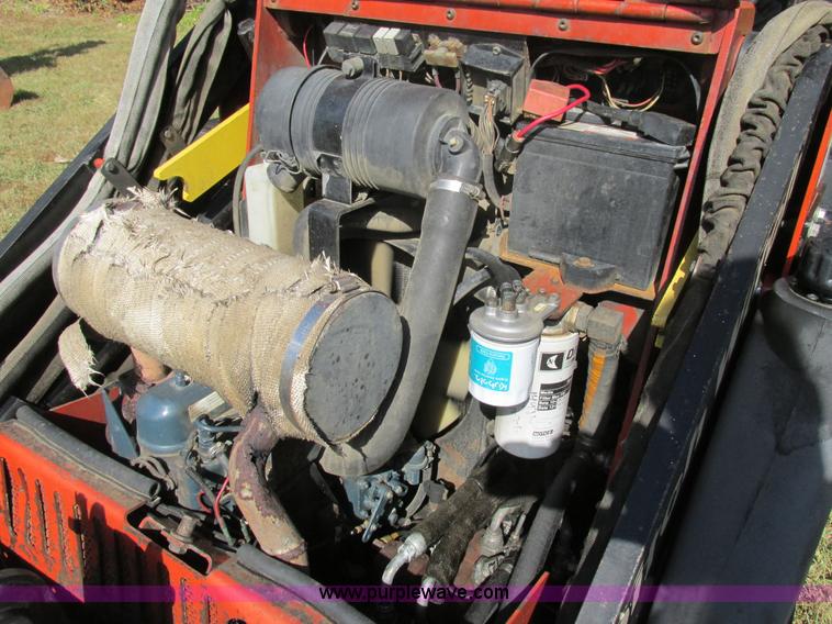 image for item BS9990 2004 Ditch Witch XT850 tool carrier