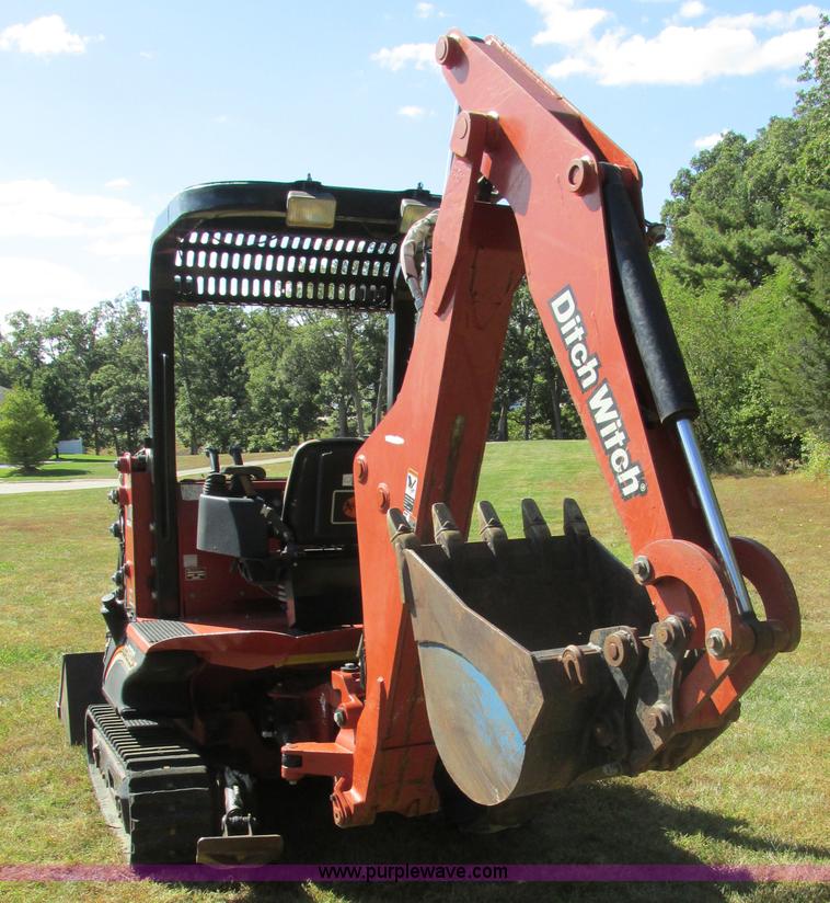 image for item BS9991 2007 Ditch Witch XT1600 tool carrier