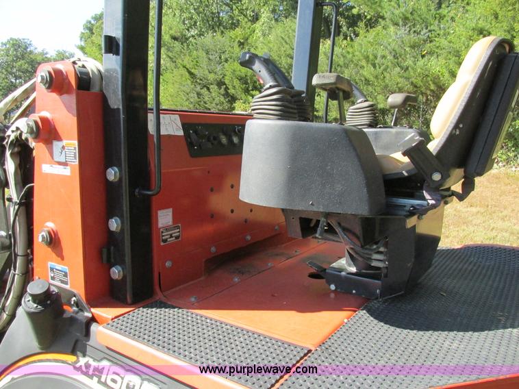 image for item BS9991 2007 Ditch Witch XT1600 tool carrier