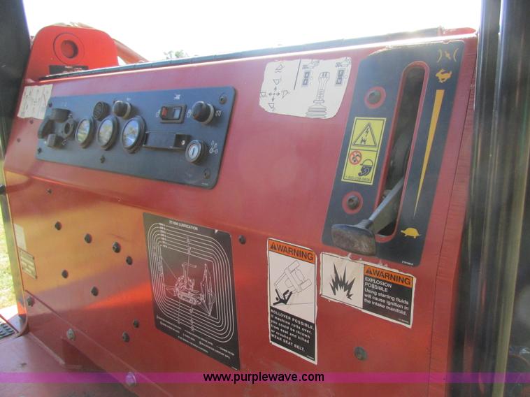 image for item BS9991 2007 Ditch Witch XT1600 tool carrier