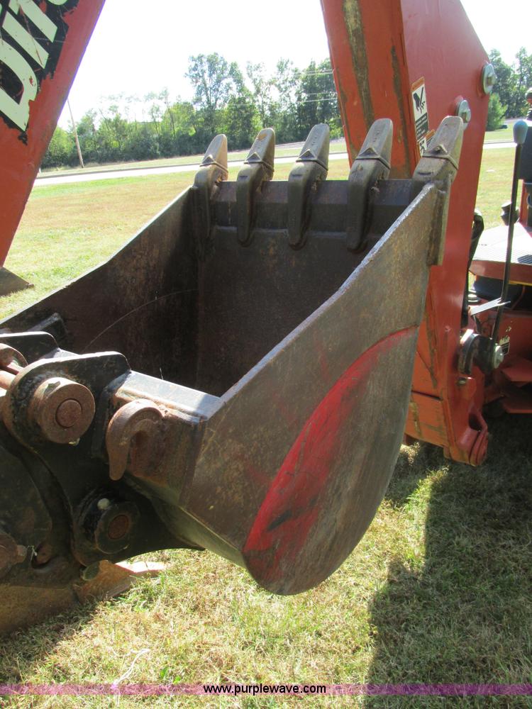 image for item BS9991 2007 Ditch Witch XT1600 tool carrier