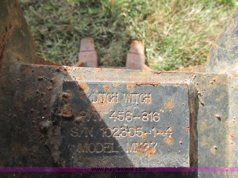 image for item BS9991 2007 Ditch Witch XT1600 tool carrier