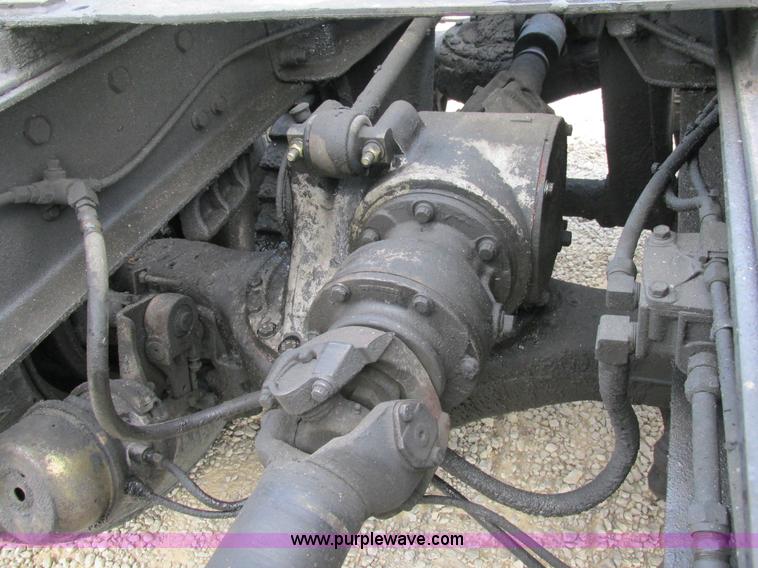 image for item BS9996 1996 Mack CH613SFA semi truck