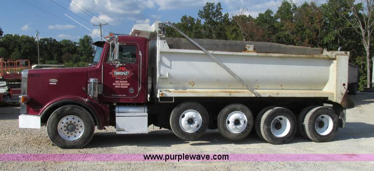 image for item BS9997 2000 Peterbilt 357 dump truck