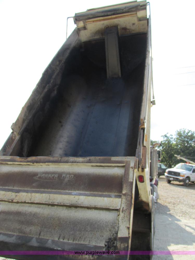 image for item BS9997 2000 Peterbilt 357 dump truck