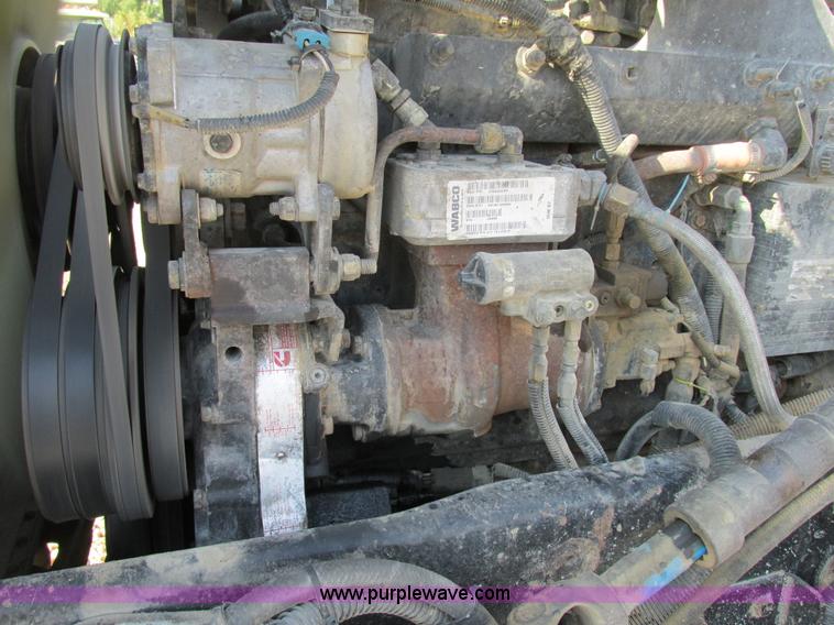 image for item BS9997 2000 Peterbilt 357 dump truck