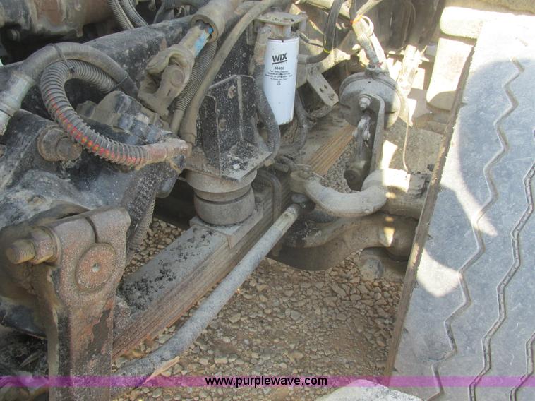 image for item BS9997 2000 Peterbilt 357 dump truck